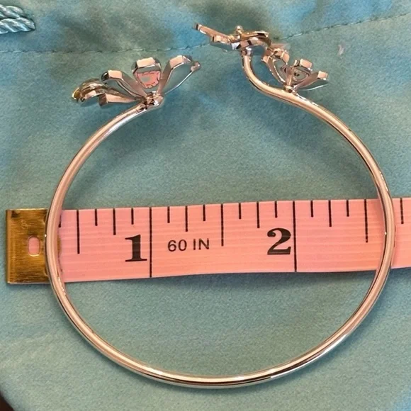 Tiffany And Co. 18K Yellow Gold & 925 Silver Love Bug Bangle bracelet - Picture 4 of 7